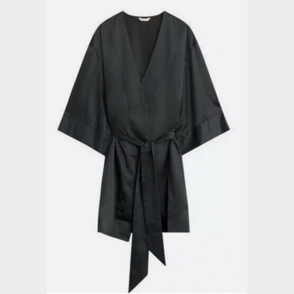 ThirdLove Black Satin Robe Belted Mid Length Wide Sleeves Lightweight Size Small